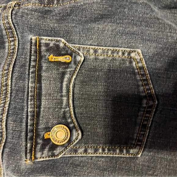 EUC Michael Michael Kors denim. Size 4. - Picture 7 of 12